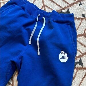 Nike NYC Big Apple Royal Blue Sweatpants for Men Large Streetwear